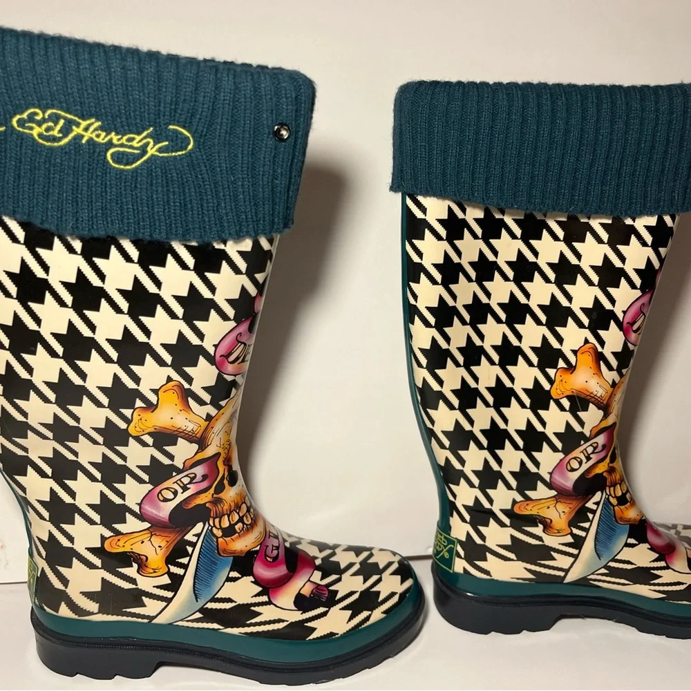 Ed Hardy Rain Boots size 6 *missing laces* - Picture 3 of 7
